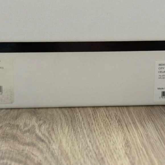 ✨ Givenchy City Low Sneaker – Celadon – Size 36 – BRAND NEW - Picture 8 of 8